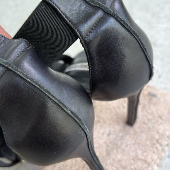 Manolo Blahnik elastic strappy sandals - Picture 7 of 9